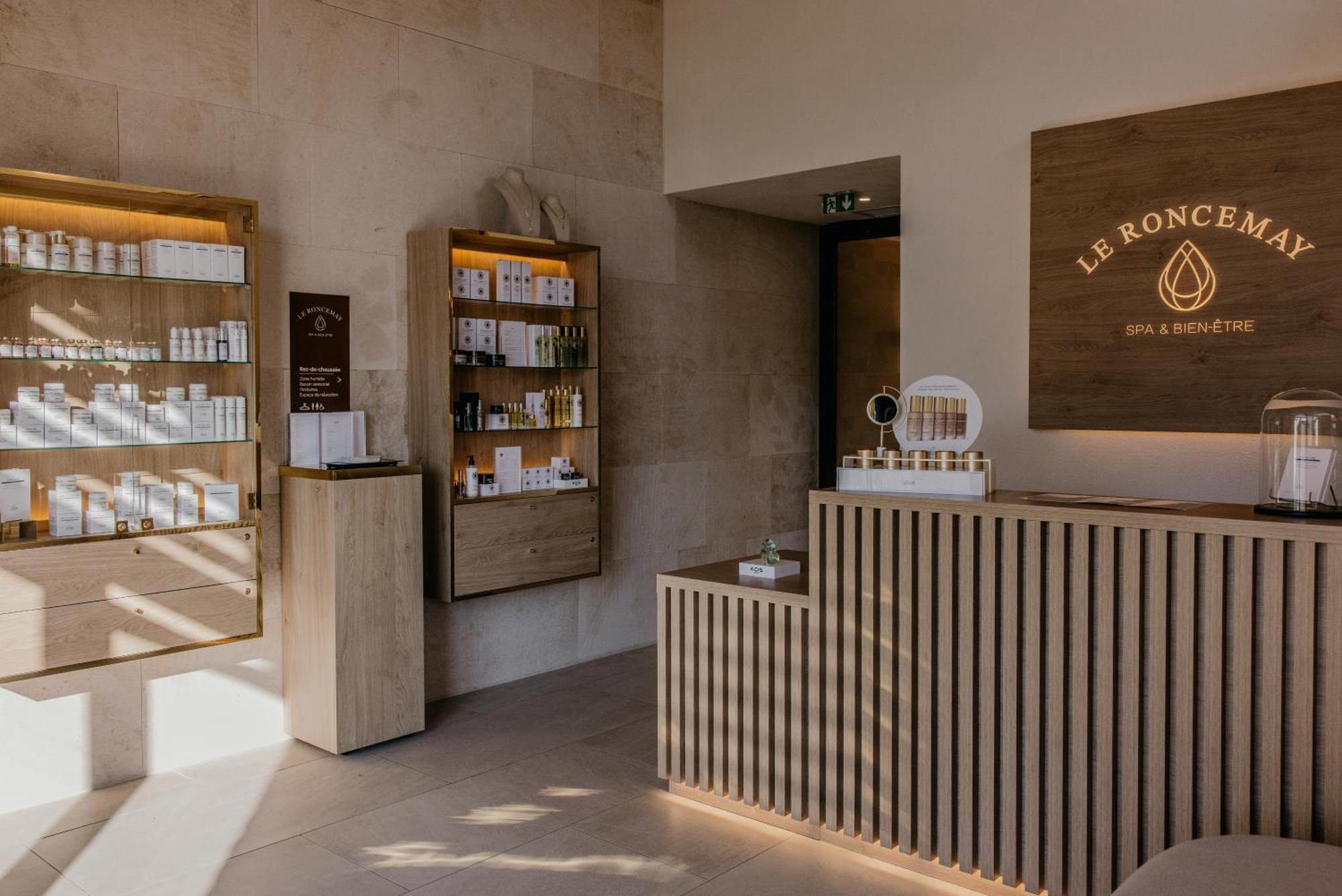 Domaine Du Roncemay - Hotel, Restaurants, Spa & Golf Aillant-sur-Tholon Kültér fotó